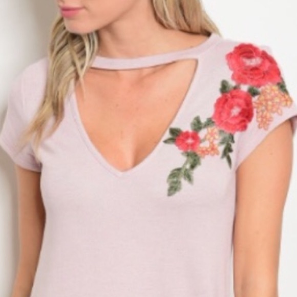 Blush shift minidress with floral patchwork design - Picture 3 of 8